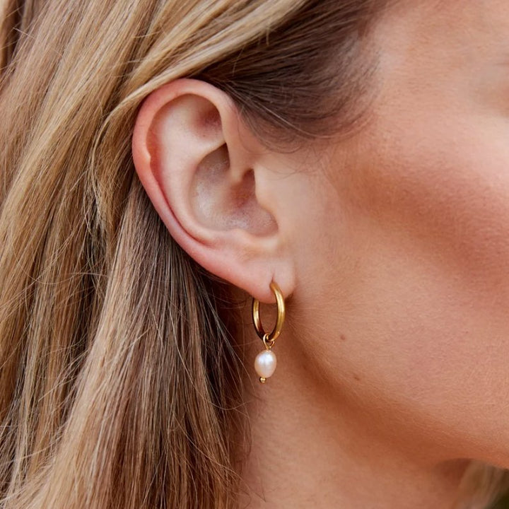 Boucles d’oreilles Bella roses en perles d’eau douce