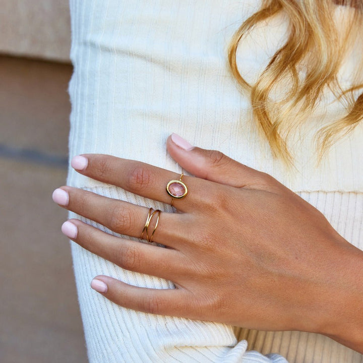 Bague rose cristal dorée