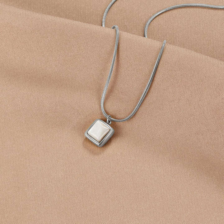 Collier avec pendentif Riva Moonstone