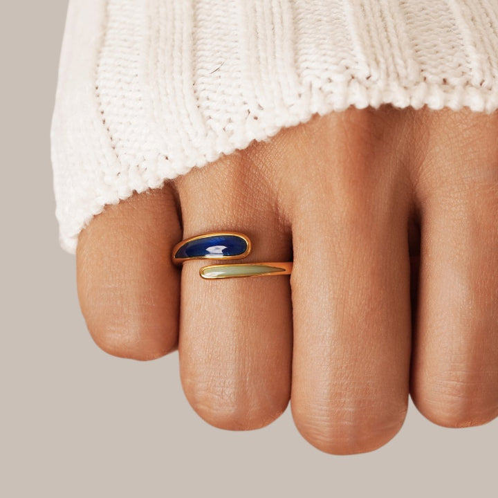 Bague Safira bleue enroulée