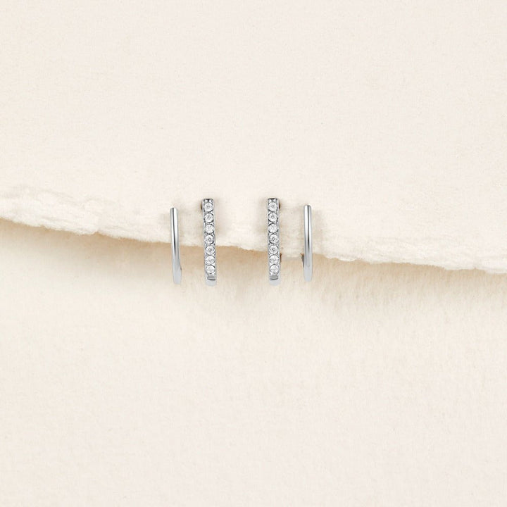 Boucles d’oreilles argentées en cristal serti griffes