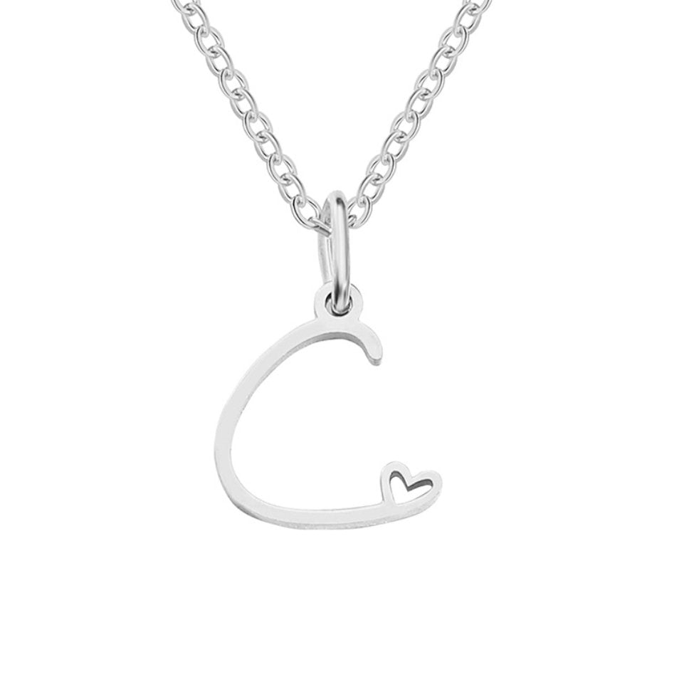 Collier argenté s písmenom v tvare srdca