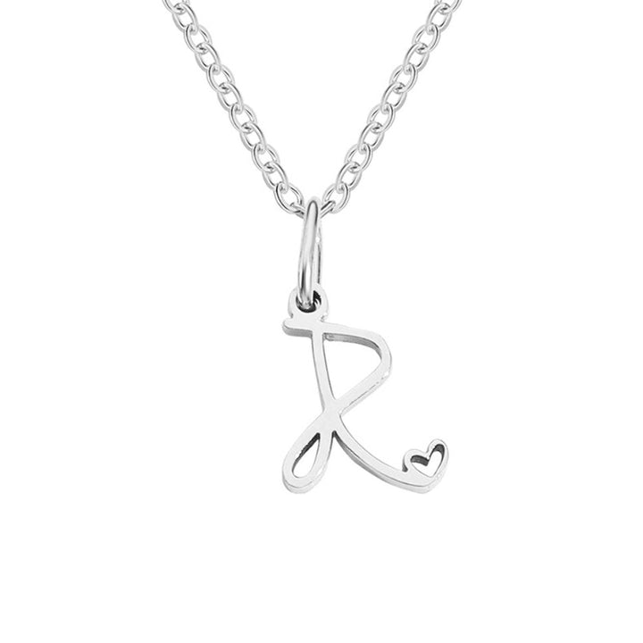 Collier argenté s písmenom v tvare srdca