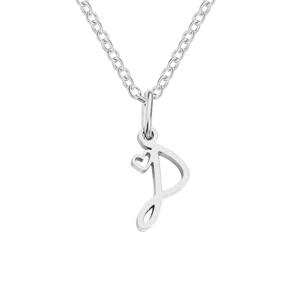 Collier argenté s písmenom v tvare srdca