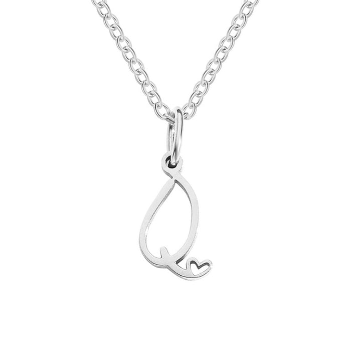 Collier argenté s písmenom v tvare srdca