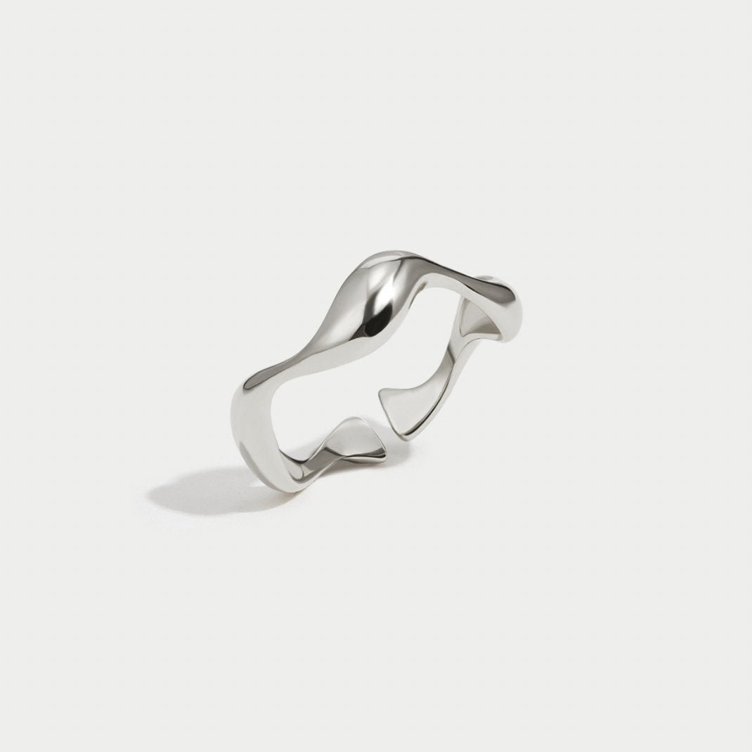 Bague argentée ondulée