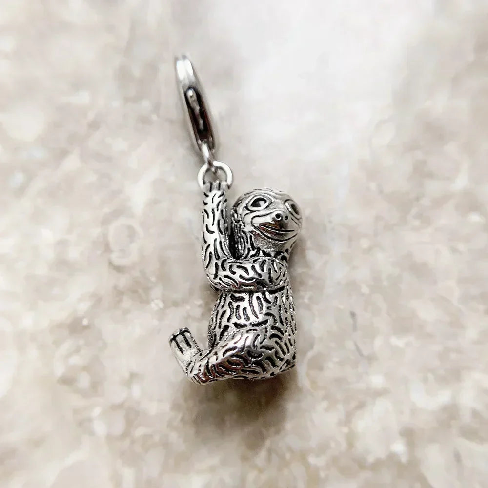 Charm pendant Paresseux - Maison Perle