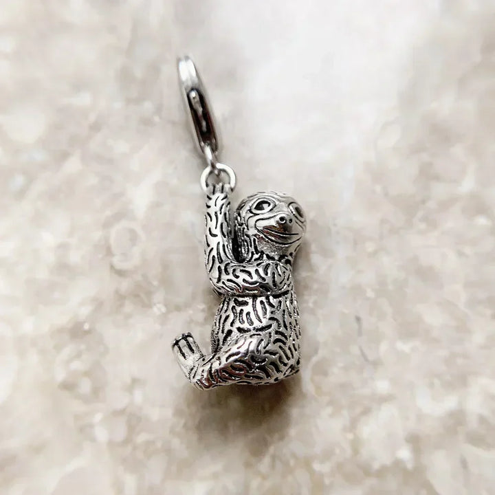 Charm pendant Paresseux - Maison Perle