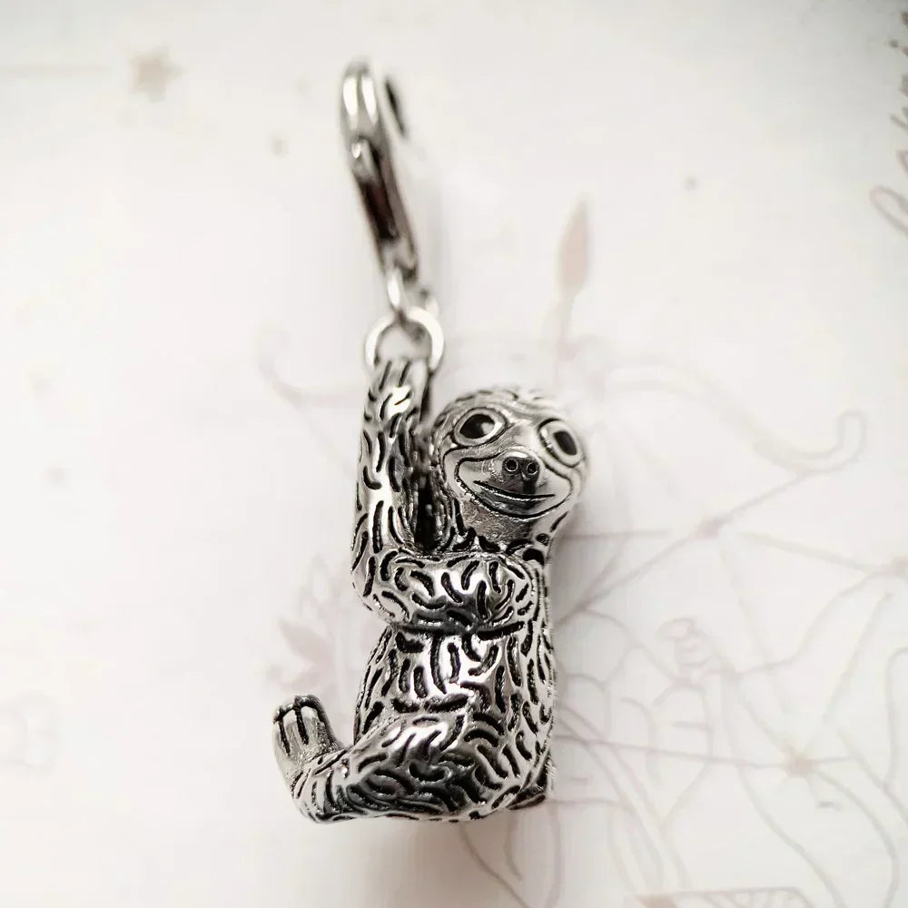 Charm pendant Paresseux - Maison Perle