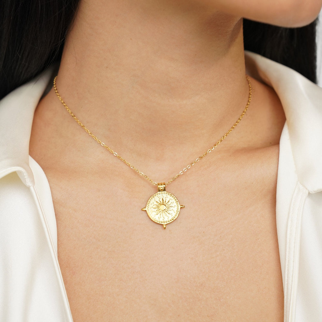 Collier doré letného slnovratu