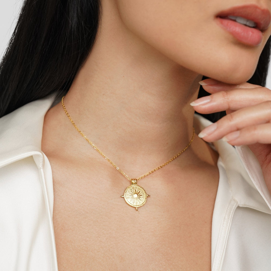 Collier doré letného slnovratu