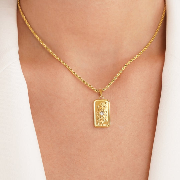 Collier s tarotovým príveskom Slnko