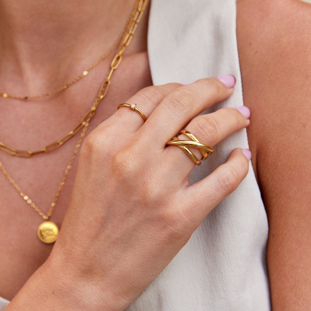 Bague dorée trinité