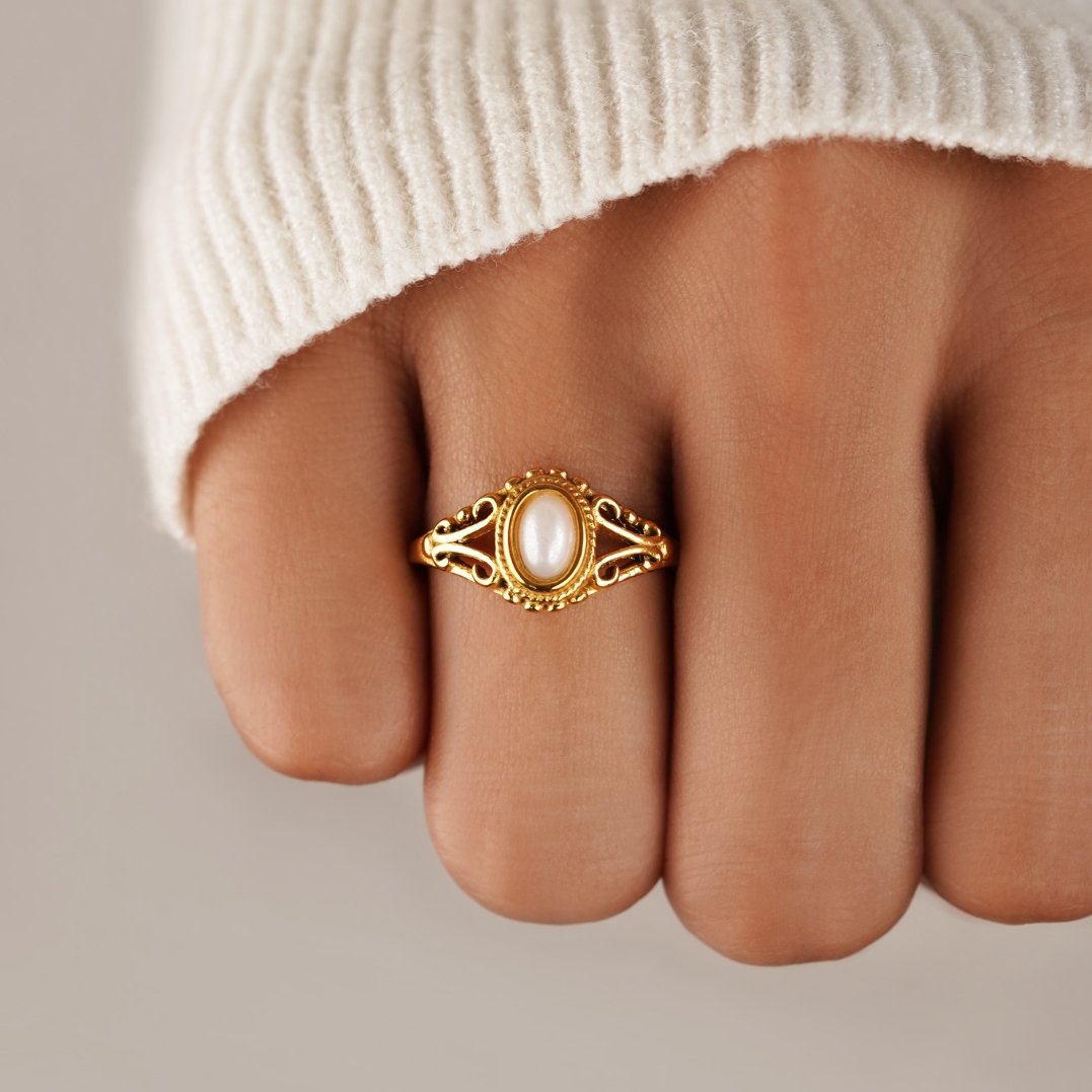 Bague vintage royale perles
