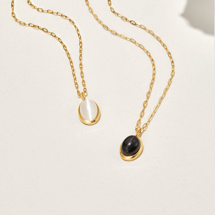 Collier opale blanche