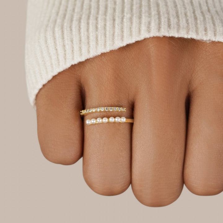 Bague enlacée perles et cristal